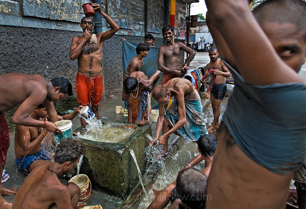 Urban Group Bathing in British Horse Watering Trough | Mumbai, India